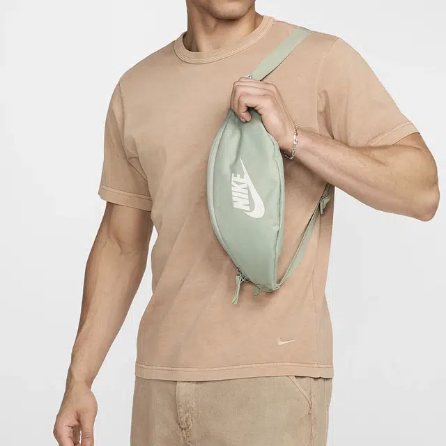 Nike 3L