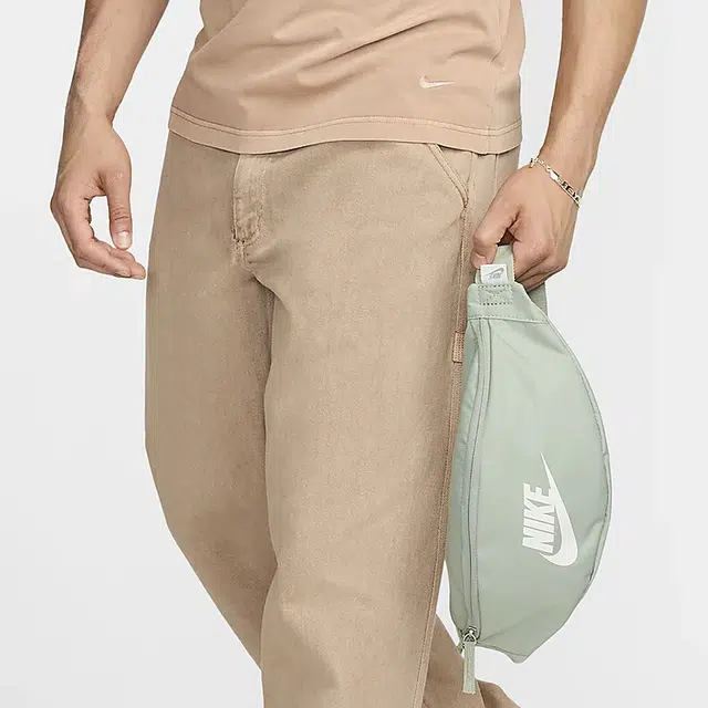 Nike 3L