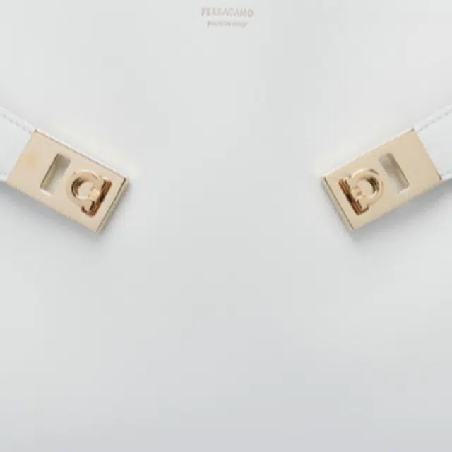 FERRAGAMO Hug