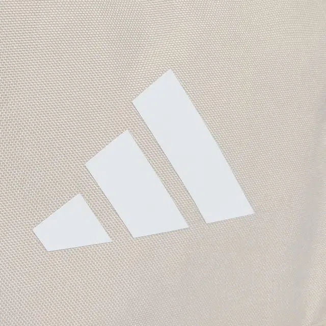 adidas 27.5L Logo