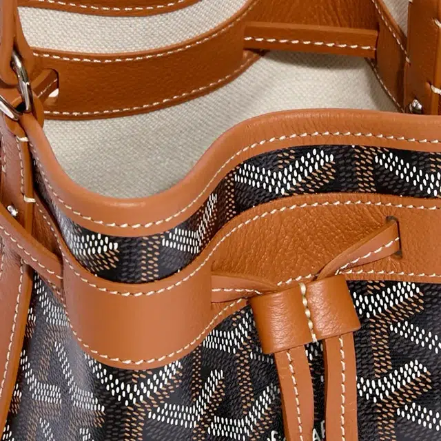 GOYARD Petit Flot GoyardineChevroches
