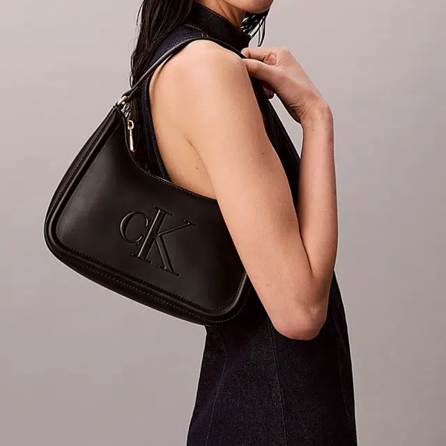 CALVIN KLEIN PU