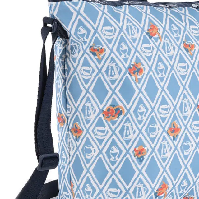 LeSportsac TRENDY