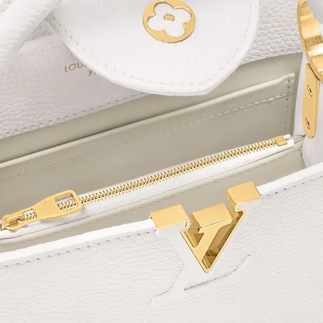 LOUIS VUITTON Capucines BB Taurillon