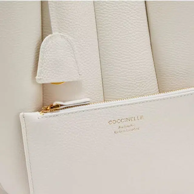 COCCINELLE BUNDIE