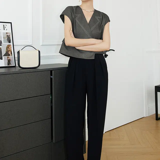 美洋 纯色西装领一粒扣短款无袖马甲 女款 气质灰