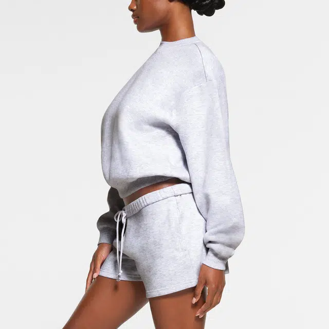 SKIMS COTTON FLEECE CLASSIC CREWNECK LIGHT HEATHER GREY