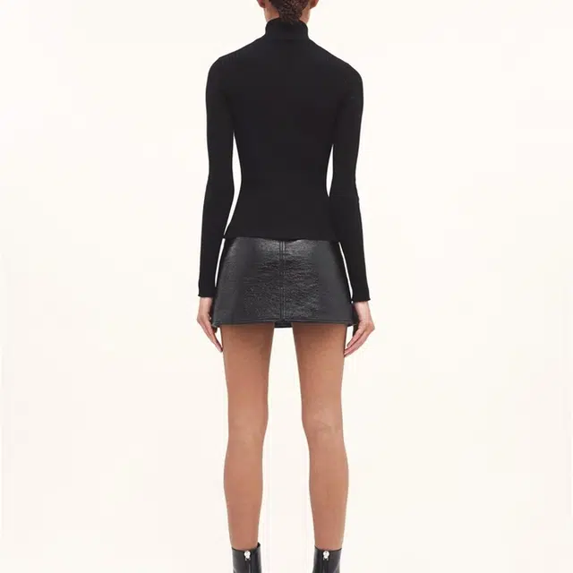 COURREGES
