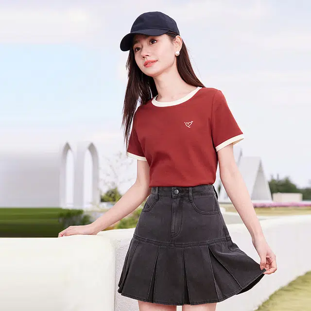 XIANGYING T