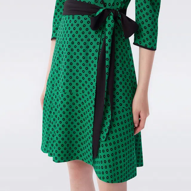DIANE VON FURSTENBERG V