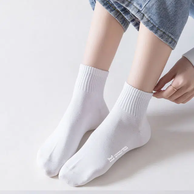 梦特娇 内衣 薄款商务运动高棉运动吸汗袜潮中筒袜 女款 五双装
