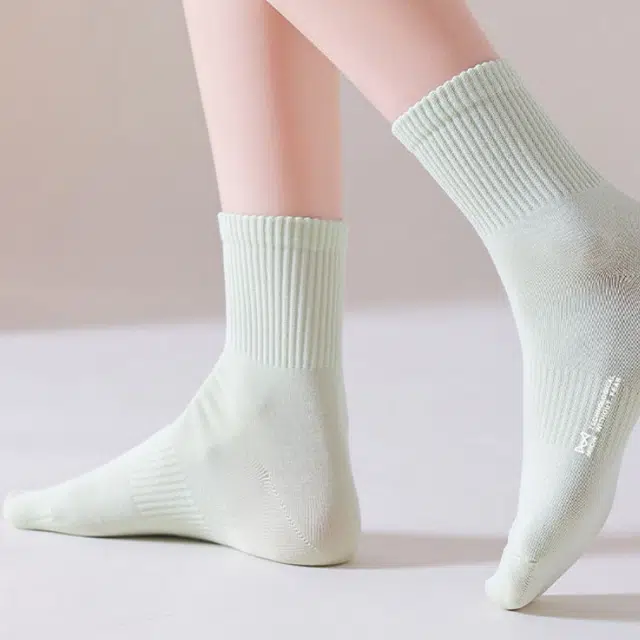 梦特娇 内衣 薄款运动高棉运动吸汗袜潮中筒袜 女款 五双装
