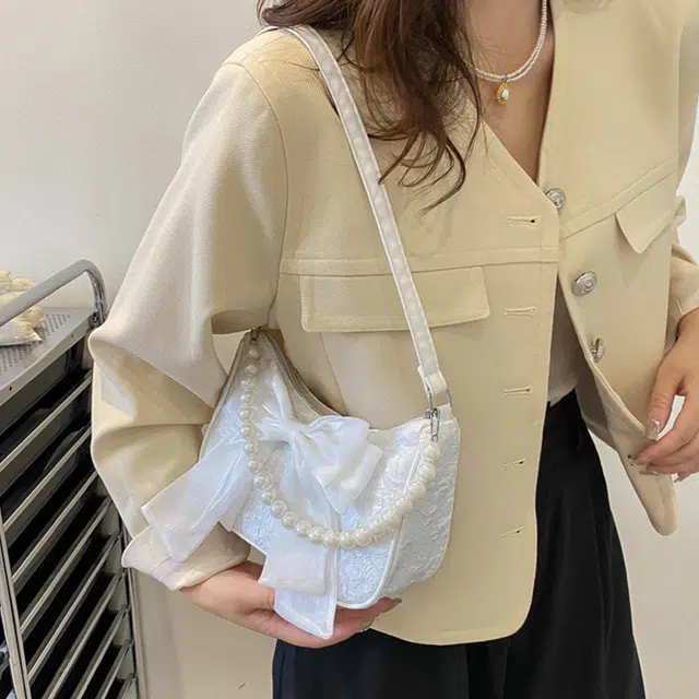 巴朗熊 时尚洋气蝴蝶结潮流流行 尼龙 单肩包 常规 女款 多色