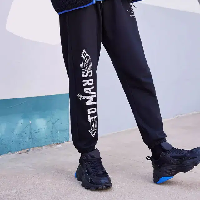 LiNing CF MARS Logo