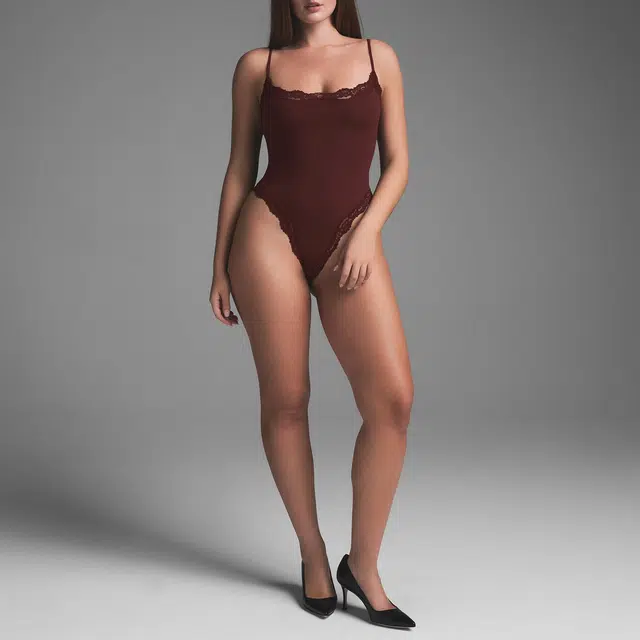SKIMS Fits Everybody Lace Cami Bodysuit Oxblood