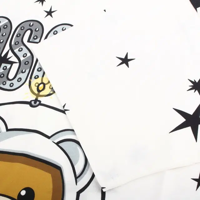 MOSCHINO T