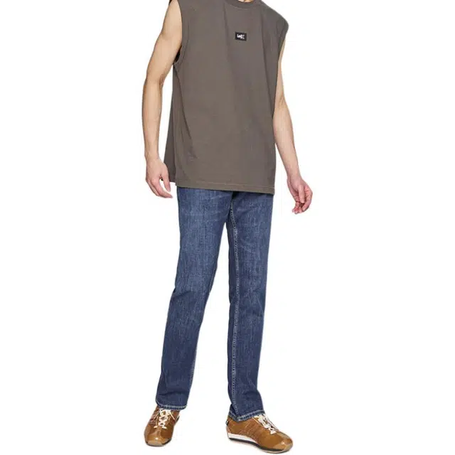 Lee