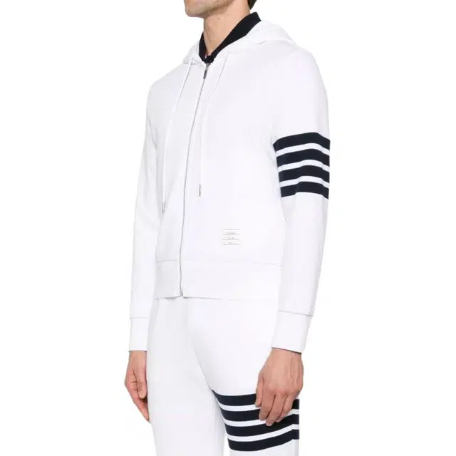 THOM BROWNE