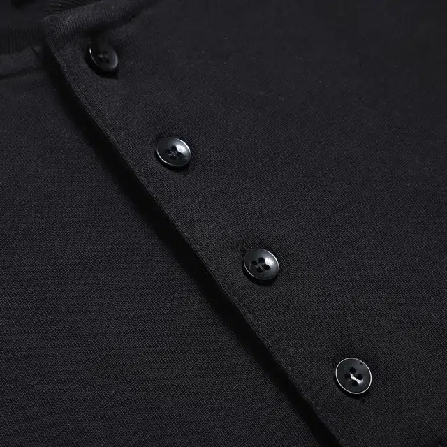 Lee Cooper T