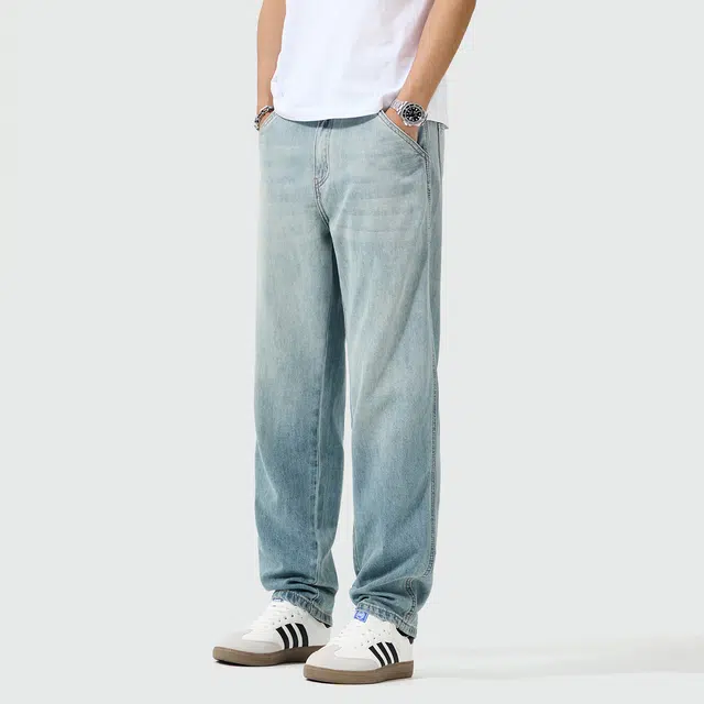 Lee Cooper