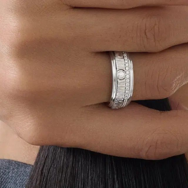 PIAGET Possession