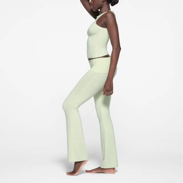 SKIMS COTTON JERSEY CREW NECK TANK PISTACHIO
