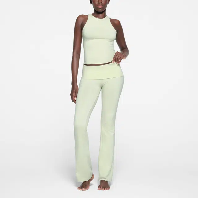SKIMS COTTON JERSEY CREW NECK TANK PISTACHIO