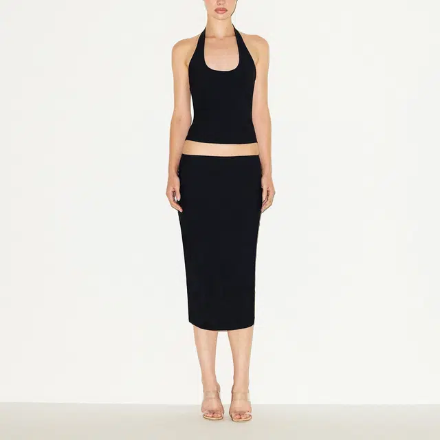 SKIMS FW25 CLING MATTE HALTER TOP