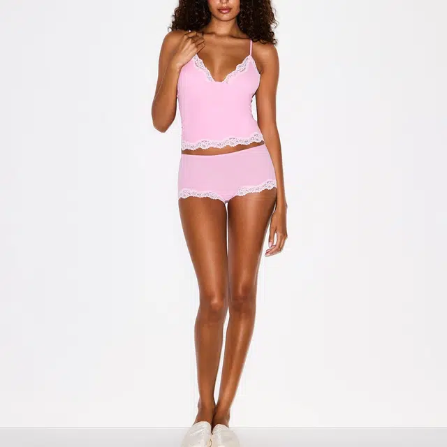 SKIMS FW25 FITS EVERYBODY LACE TRIANGLE CAMI AND BOY SHORT SET