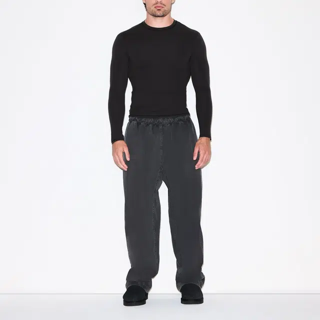 SKIMS FITS EVERYBODY FW25 MENS SLIM LONG SLEEVE T-SHIRT T