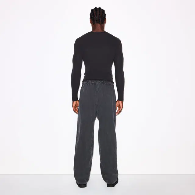 SKIMS FITS EVERYBODY FW25 MENS SLIM LONG SLEEVE T-SHIRT T