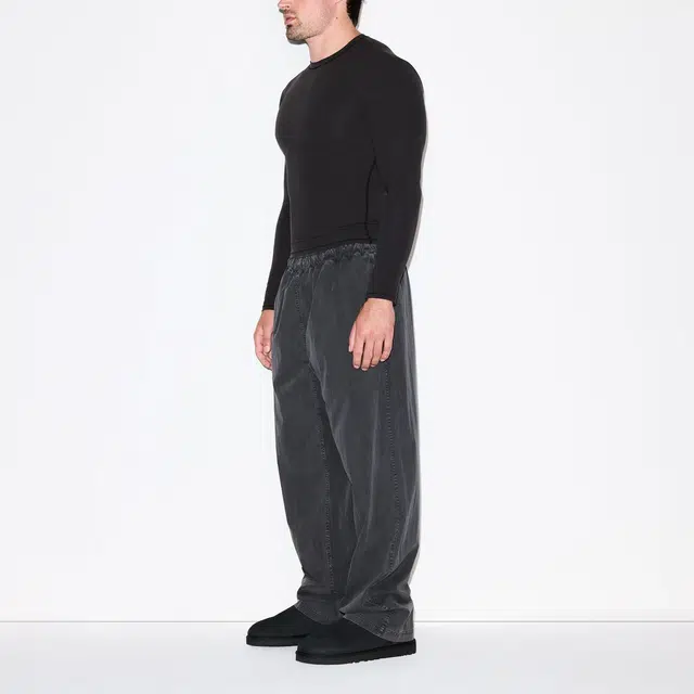 SKIMS FITS EVERYBODY FW25 MENS SLIM LONG SLEEVE T-SHIRT T