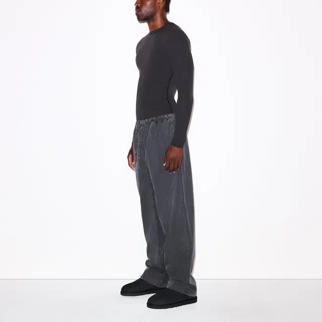 SKIMS FITS EVERYBODY FW25 MENS SLIM LONG SLEEVE T-SHIRT T