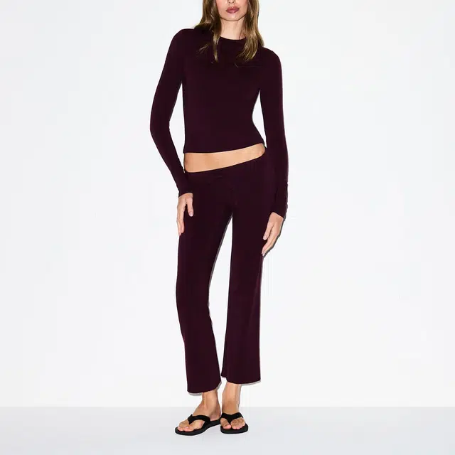 SKIMS COTTON JERSEY LONG SLEEVE T-SHIRT FW25T