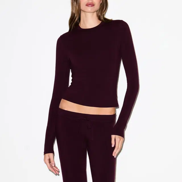 SKIMS COTTON JERSEY LONG SLEEVE T-SHIRT FW25T