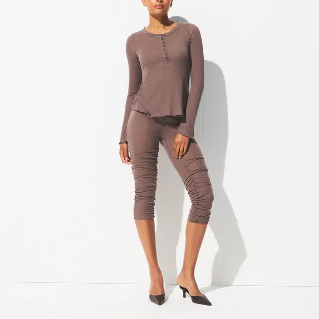 SKIMS SHEER RIB LONG SLEEVE HENLEY FW25T