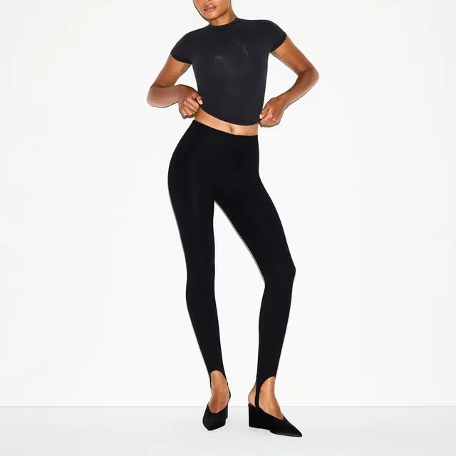 SKIMS FW25 THE ESSENTIAL COLLECTION HIGH-WAISTED STIRRUP LEGGING