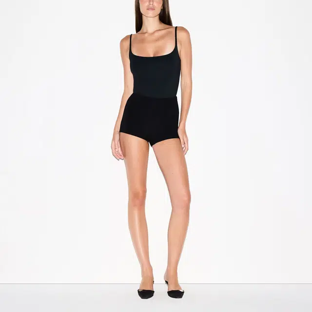 SKIMS FW25 SMOOTH LAYERS SCOOP NECK BODYSUIT