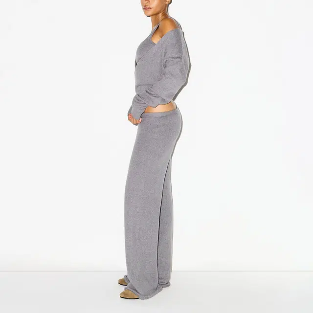 SKIMS FW25 TEXTURED KNIT WRAP SWEATER