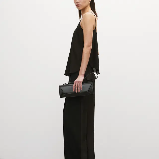RECTO SS25 BACK OPEN CAMISOLE TOP V