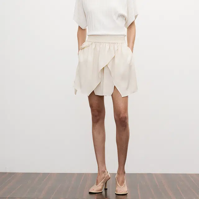 RECTO SS25 WRAP LAYERS BANDING SHORTS