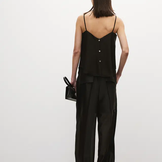 RECTO SS25 BACK OPEN CAMISOLE TOP V