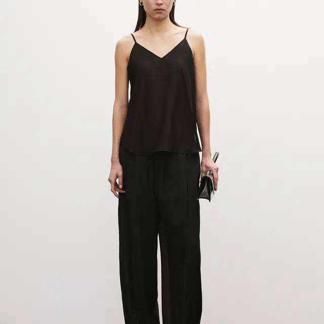 RECTO SS25 BACK OPEN CAMISOLE TOP V