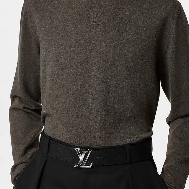 LOUIS VUITTON Logo 4CM