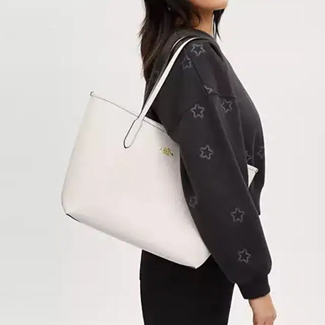 COACH City 33 Logo Tote