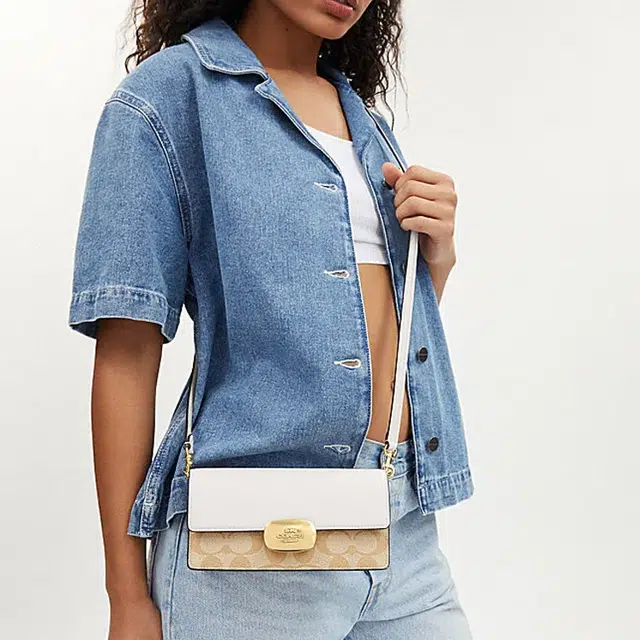 COACH Eliza 19 PVC