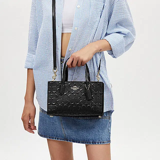 COACH Nina 25 Tote