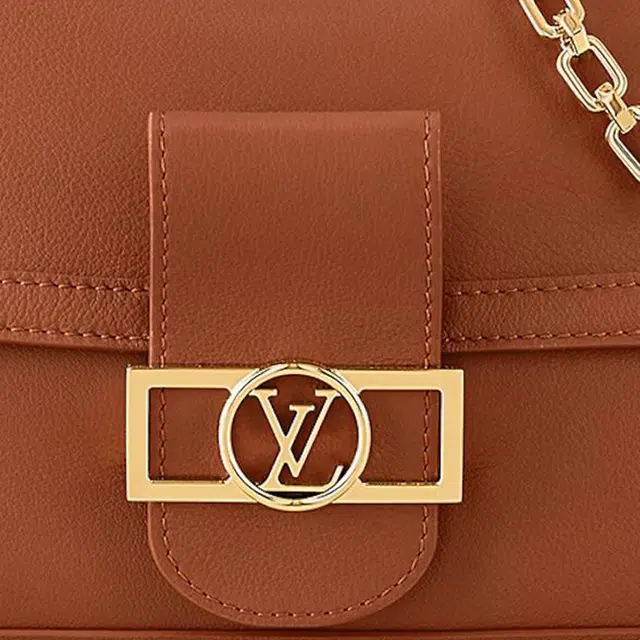 LOUIS VUITTON Dauphine
