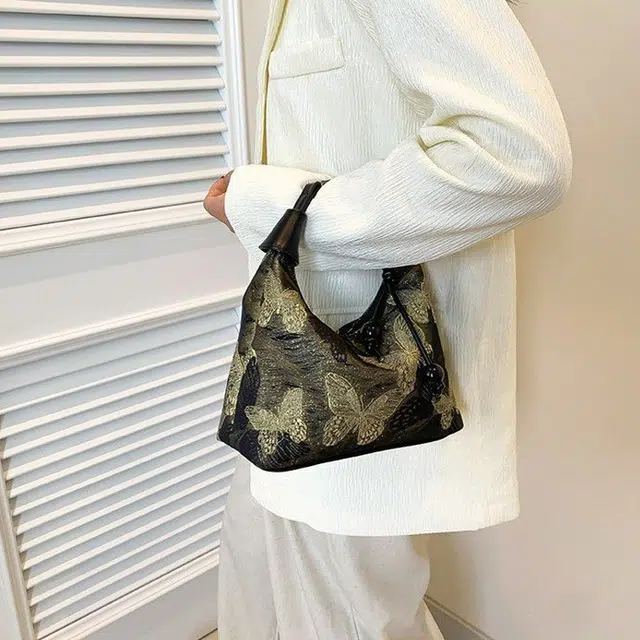 單倉 小众新中式流行百搭 尼龙布 单肩包 女款 银色/金色