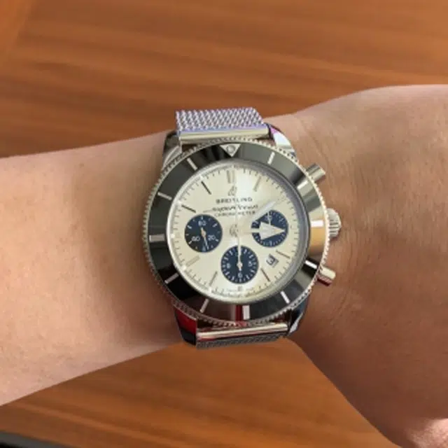 BREITLING 200 44mm